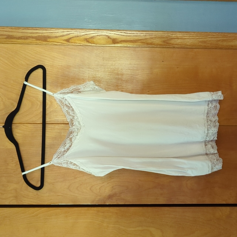 Women's lace trim camisole tank